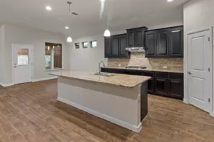 10388 Sarasota St, Grand Prairie, TX 76065 - Photo 2