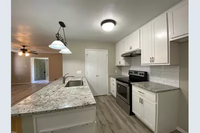 2311 Kingsford Court, Arlington, TX 76017 - Photo 8