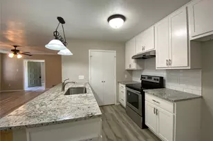 2311 Kingsford Ct, Arlington, TX 76017 - Photo 8