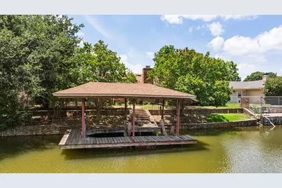 706 Tahiti Drive, Granbury, TX 76048 - Photo 36