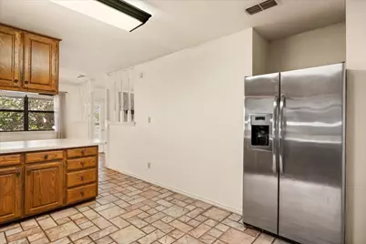 706 Tahiti Drive, Granbury, TX 76048 - Photo 16