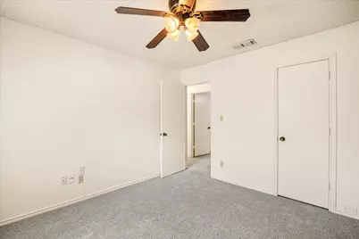 706 Tahiti Drive, Granbury, TX 76048 - Photo 28