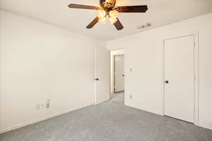 706 Tahiti Dr, Granbury, TX 76048 - Photo 28