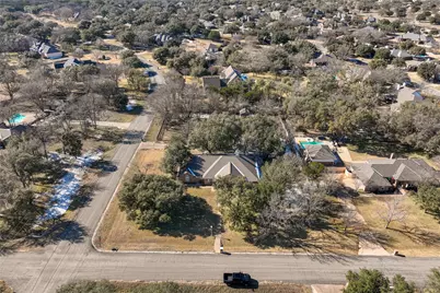 201 Cobblestone Lane, Crawford, TX 76638 - Photo 4