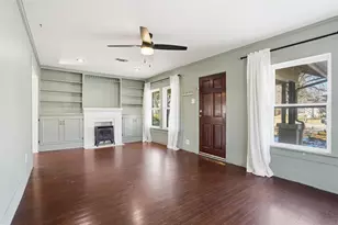 703 Featherston St, Cleburne, TX 76033 - Photo 2