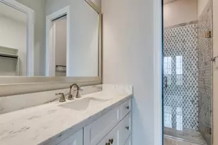 1317 Black Walnut Ln, Arlington, TX 76005 - Photo 14