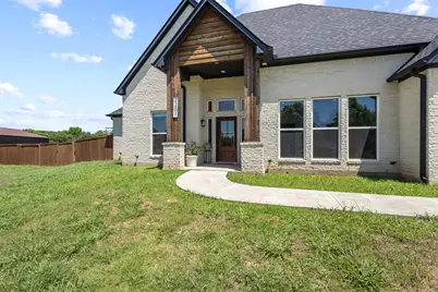 2201 Norwood Street, Sherman, TX 75092 - Photo 2