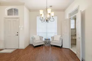 3318 Summergrove Dr, Arlington, TX 76001 - Photo 6