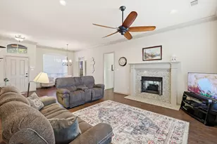 3318 Summergrove Dr, Arlington, TX 76001 - Photo 8