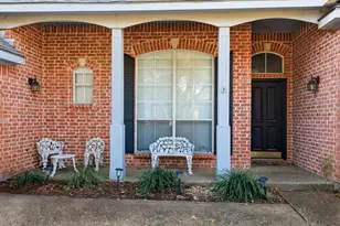 3318 Summergrove Dr, Arlington, TX 76001 - Photo 4