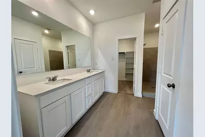 326 Sedalia Trail, Justin, TX 76247 - Photo 12