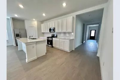 326 Sedalia Trail, Justin, TX 76247 - Photo 4