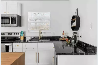 4811 Live Oak Street, Dallas, TX 75204 - Photo 6