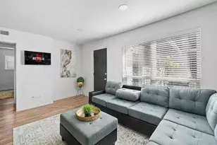 4811 Live Oak St, Dallas, TX 75204 - Photo 8