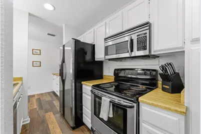 3939 Buena Vista Street #B, Dallas, TX 75204 - Photo 8