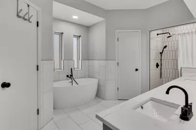 1301 Oak Timber Drive, Euless, TX 76039 - Photo 24