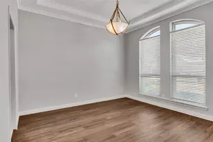 1301 Oak Timber Dr, Euless, TX 76039 - Photo 6