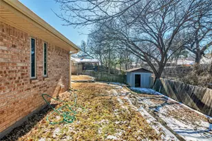 1301 Oak Timber Dr, Euless, TX 76039 - Photo 40