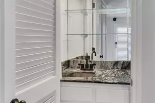 1301 Oak Timber Dr, Euless, TX 76039 - Photo 14