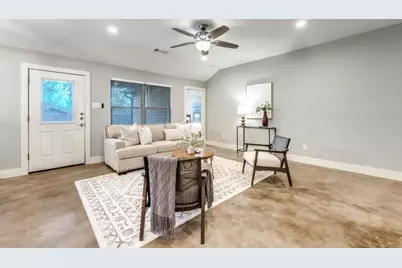 2205 N Hickory Street, Sherman, TX 75092 - Photo 4