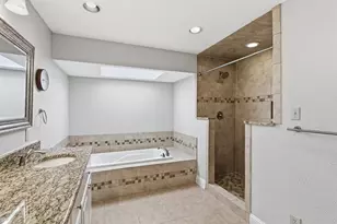 10118 Apple Creek Dr, Dallas, TX 75243 - Photo 22