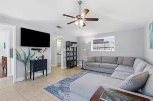 10118 Apple Creek Dr, Dallas, TX 75243 - Photo 10