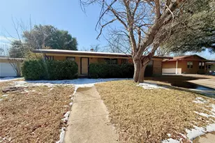 7725 Davenport Ave, Fort Worth, TX 76116 - Photo 2