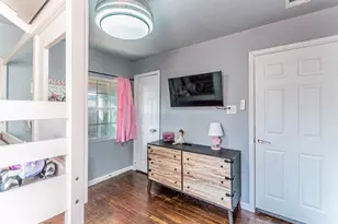 1304 E Inwood Dr, Arlington, TX 76010 - Photo 16