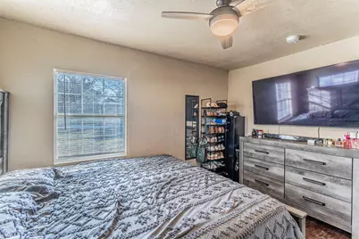 1304 E Inwood Drive, Arlington, TX 76010 - Photo 12