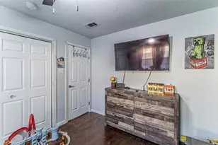 1304 E Inwood Dr, Arlington, TX 76010 - Photo 20