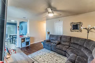 1304 E Inwood Dr, Arlington, TX 76010 - Photo 6