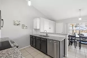 2828 Windsor Dr, Flower Mound, TX 75028 - Photo 10