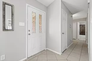 2828 Windsor Dr, Flower Mound, TX 75028 - Photo 4