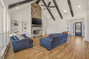 435 Creekside Ct, Weatherford, TX 76087 - Photo 8