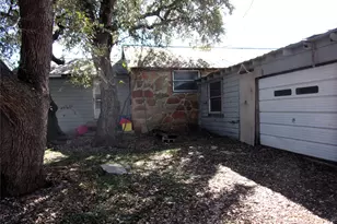 507 S Cherokee St, San Saba, TX 76877 - Photo 6