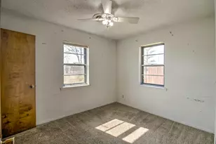 305 Gene Autry Dr, Tioga, TX 76271 - Photo 14