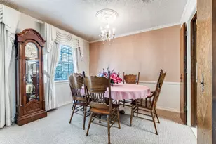 4215 Cinnabar Dr, Dallas, TX 75227 - Photo 6