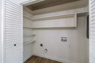 2105 Matterhorn Dr, Garland, TX 75044 - Photo 10