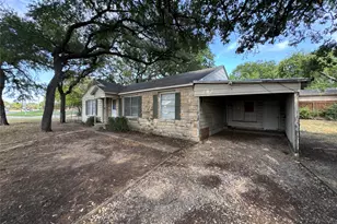 800 Audra Ln, Denton, TX 76209 - Photo 6