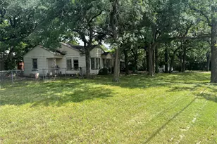 800 Audra Ln, Denton, TX 76209 - Photo 4