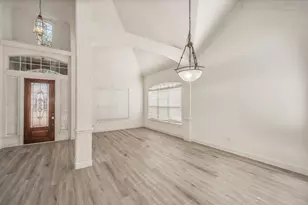 3221 Summerfield Dr, Richardson, TX 75082 - Photo 2