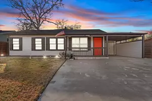 805 23rd St, Grand Prairie, TX 75050 - Photo 1