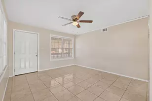 805 23rd St, Grand Prairie, TX 75050 - Photo 4