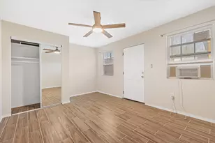 805 23rd St, Grand Prairie, TX 75050 - Photo 16