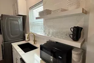 606 E Woodard St, Denison, TX 75021 - Photo 6