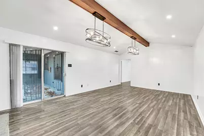 7027 Hunnicut Road, Dallas, TX 75227 - Photo 10