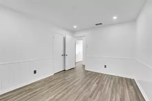 7027 Hunnicut Rd, Dallas, TX 75227 - Photo 16