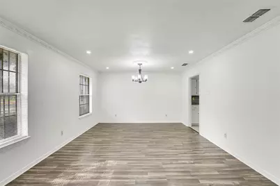 7027 Hunnicut Road, Dallas, TX 75227 - Photo 6