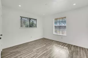 7027 Hunnicut Rd, Dallas, TX 75227 - Photo 20