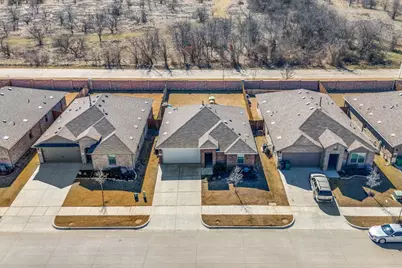 4109 Ridgeway Lane, Denton, TX 76226 - Photo 2